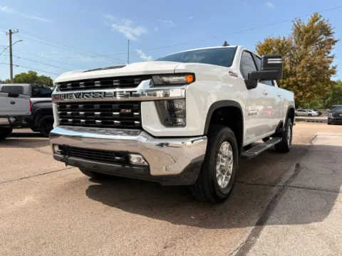 More photos of 2023 Chevrolet Silverado 2500 HD Crew Cab LT Pickup 4D 6 1/2 ft at Tailgate Motor Co. (Fremont North), NE
