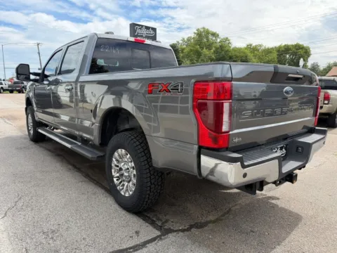 More photos of 2022 Ford F250 Super Duty Crew Cab Lariat Pickup 4D 6 3/4 ft at Tailgate Motor Co. (Fremont North), NE