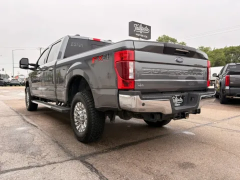 More photos of 2022 Ford F250 Super Duty Crew Cab Lariat Pickup 4D 6 3/4 ft at Tailgate Motor Co. (Fremont North), NE