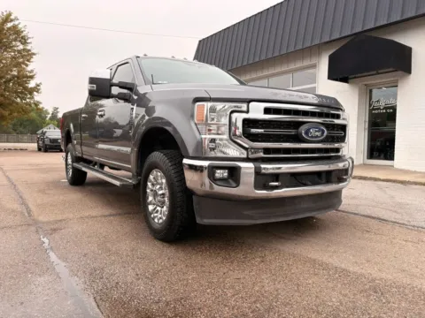 Photos of 2022 Ford F250 Super Duty Crew Cab Lariat Pickup 4D 6 3/4 ft for sale in Fremont, NE at Tailgate Motor Co. (Fremont North)