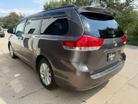 More photos of 2013 Toyota Sienna XLE Minivan 4D at Tailgate Motor Co. (Fremont North), NE