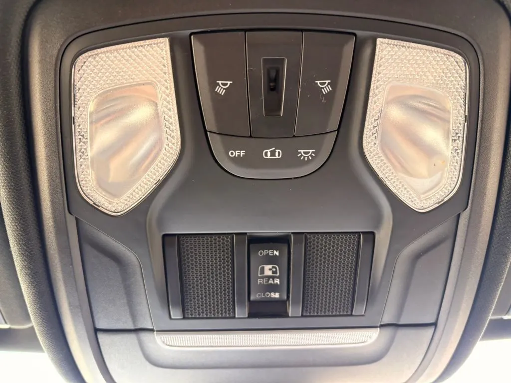 Ram 1500 photo 24