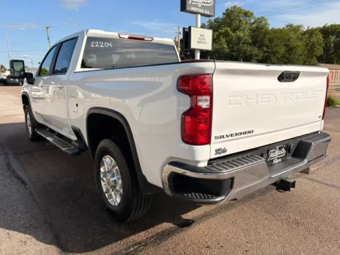 More photos of 2022 Chevrolet Silverado 2500 HD Crew Cab LT Pickup 4D 6 1/2 ft at Tailgate Motor Co. (Fremont North), NE