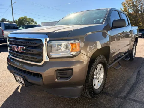 More photos of 2015 GMC Canyon Crew Cab Pickup 4D 5 ft at Tailgate Motor Co. (Fremont North), NE