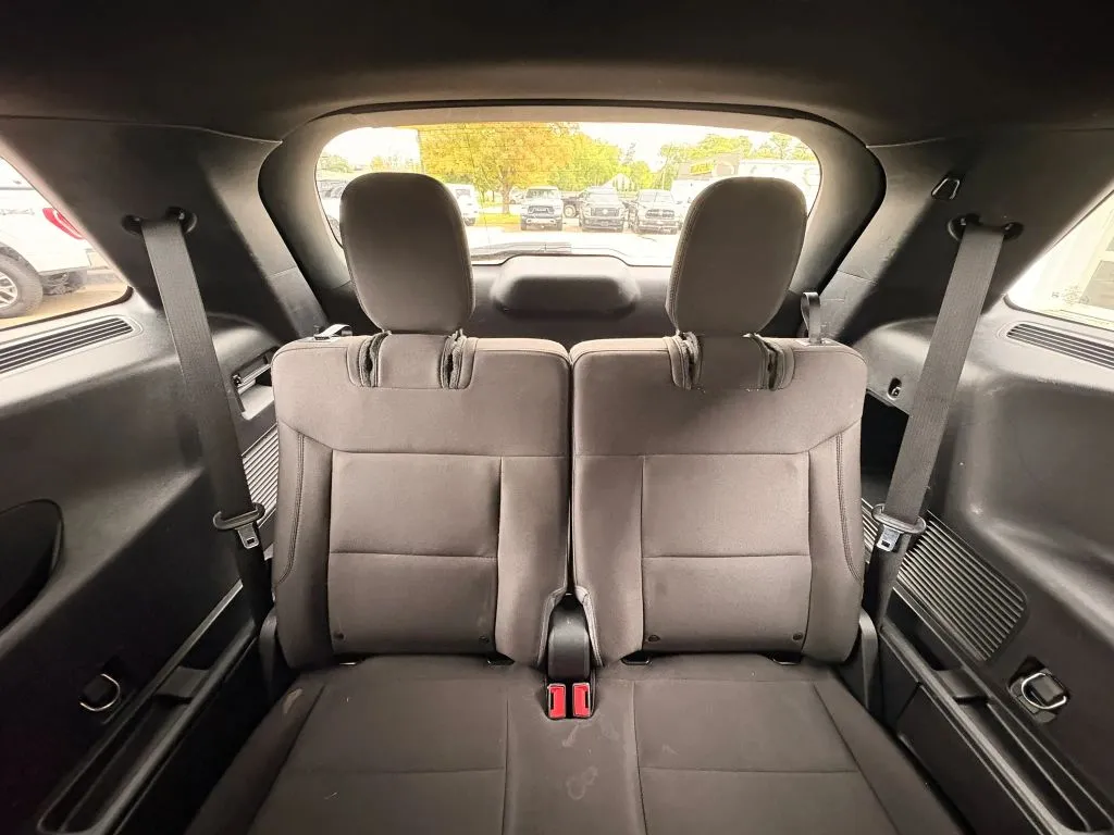 Ford Explorer photo 20