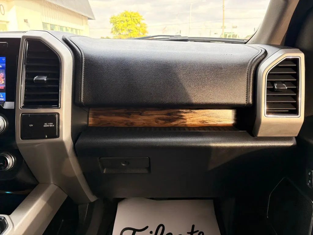 Ford F-150 photo 21