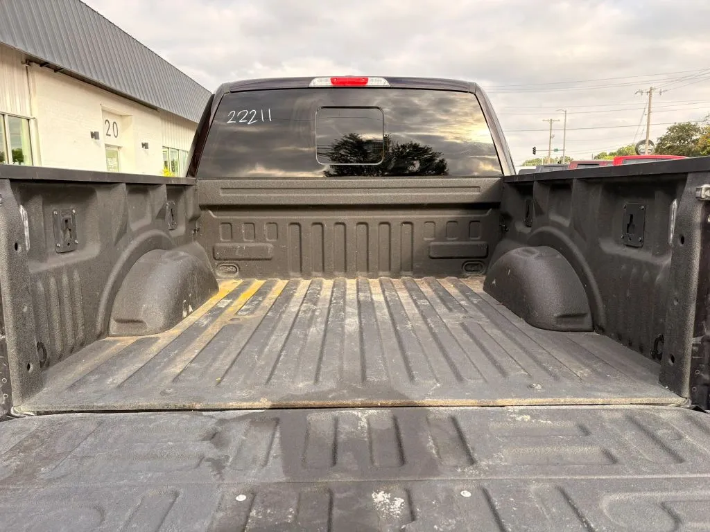 Ford F-150 photo 8
