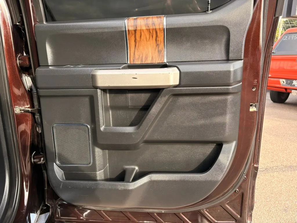 Ford F-150 photo 9