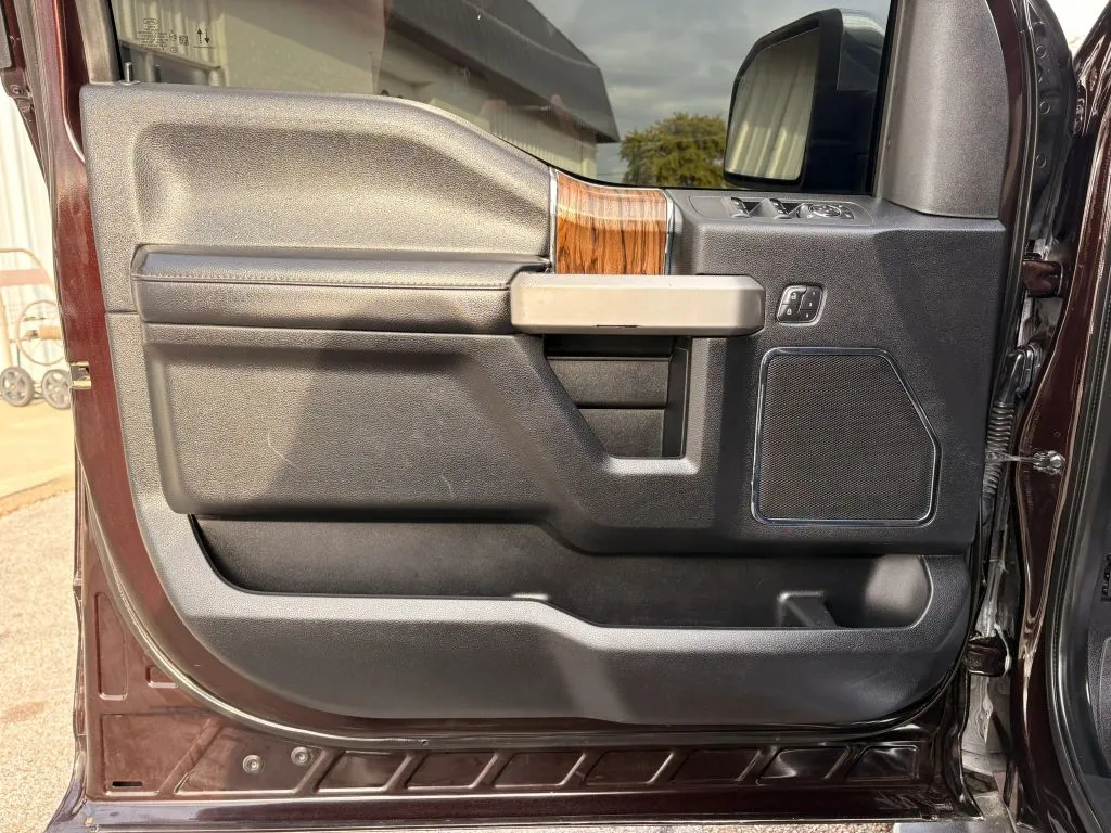 Ford F-150 photo 15