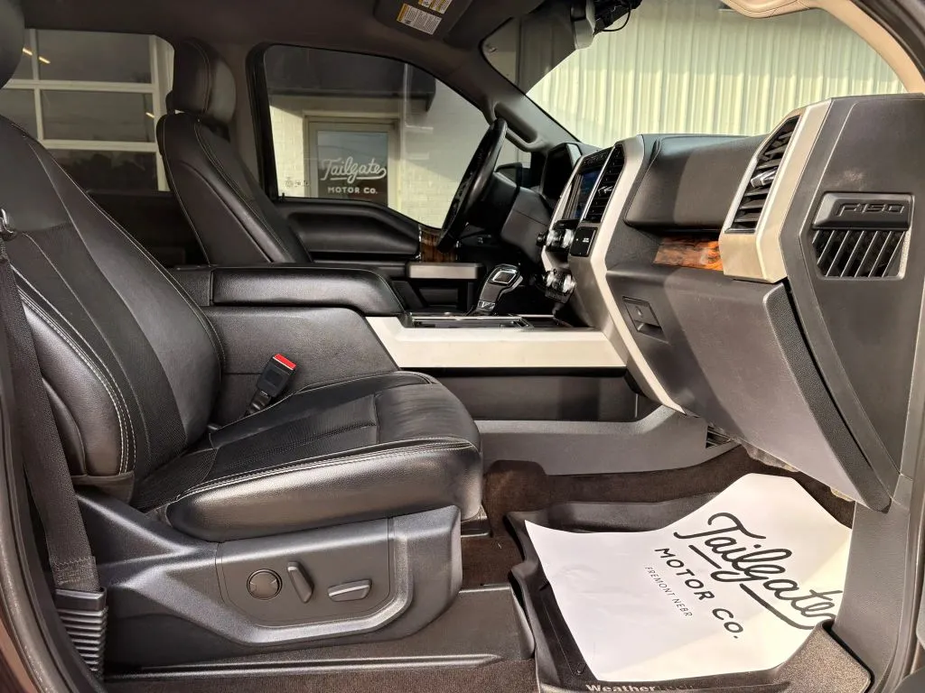 Ford F-150 photo 12