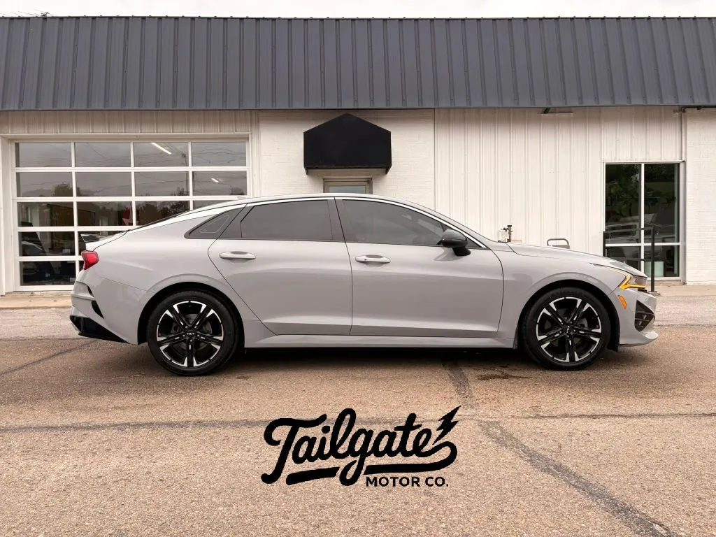 2022 Kia K5