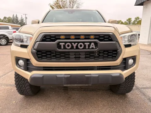 Another view of 2018 Toyota Tacoma Double Cab TRD Off-Road Pickup 4D 5 ft for sale in Fremont, NE at Tailgate Motor Co. (Fremont North)
