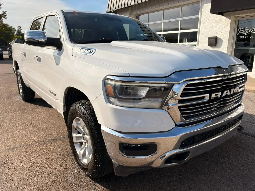 Ram 1500 photo 2
