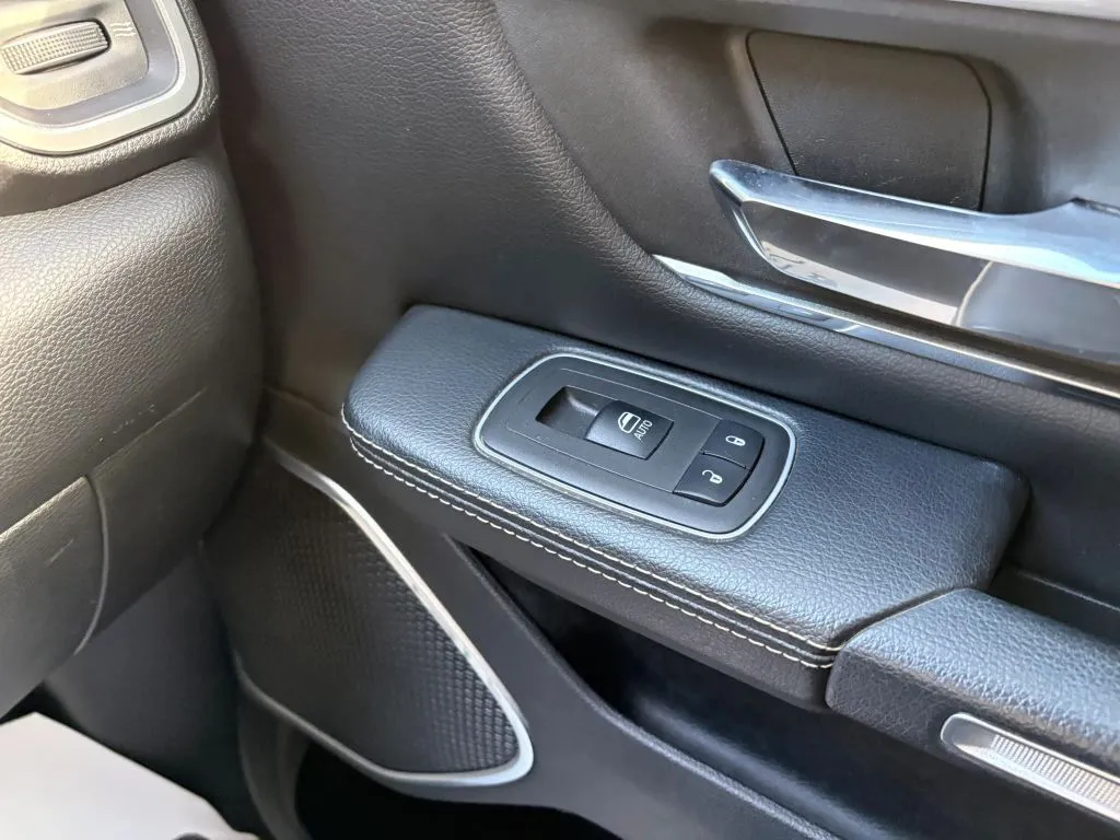Ram 1500 photo 30