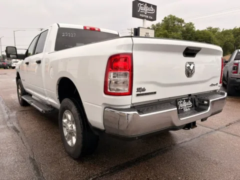 More photos of 2024 Ram 2500 Crew Cab Big Horn Pickup 4D 6 1/3 ft at Tailgate Motor Co. (Fremont North), NE