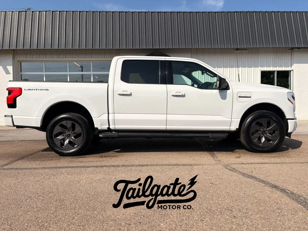 White 2022 Ford F-150 Lightning XLT Pickup 4D 5 1/2 ft for sale in Fremont, NE