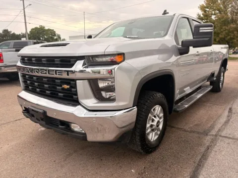 More photos of 2023 Chevrolet Silverado 2500 HD Crew Cab LT Pickup 4D 8 ft at Tailgate Motor Co. (Fremont North), NE