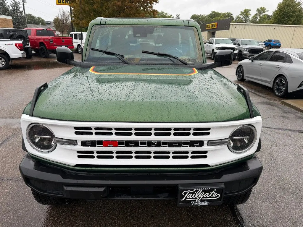 Ford Bronco photo 3