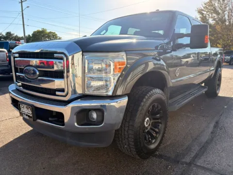 More photos of 2016 Ford F250 Super Duty Crew Cab XLT Pickup 4D 6 3/4 ft at Tailgate Motor Co. (Fremont North), NE