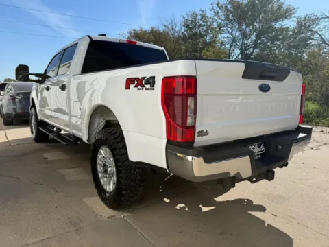 More photos of 2022 Ford F250 Super Duty Crew Cab XLT Pickup 4D 6 3/4 ft at Tailgate Motor Co. (Fremont North), NE