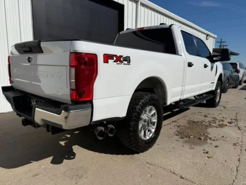 More photos of 2022 Ford F250 Super Duty Crew Cab XLT Pickup 4D 6 3/4 ft at Tailgate Motor Co. (Fremont North), NE