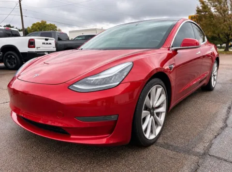 More photos of 2020 Tesla Model 3 Long Range Sedan 4D at Tailgate Motor Co. (Fremont North), NE