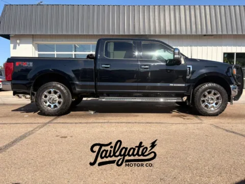 Black 2020 Ford F350 Super Duty Crew Cab Lariat Pickup 4D 6 3/4 ft for sale in Fremont, NE