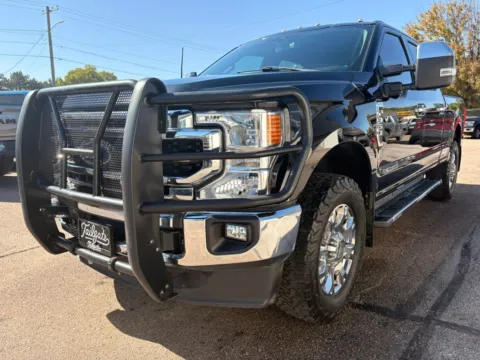 More photos of 2020 Ford F350 Super Duty Crew Cab Lariat Pickup 4D 6 3/4 ft at Tailgate Motor Co. (Fremont North), NE
