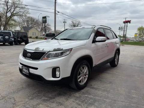More photos of 2015 Kia Sorento LX Sport Utility 4D at Tailgate Motor Co. (Fremont North), NE