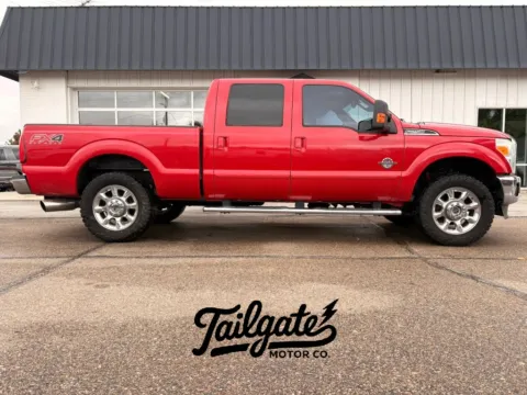 Red 2015 Ford F250 Super Duty Crew Cab Lariat Pickup 4D 6 3/4 ft for sale in Fremont, NE