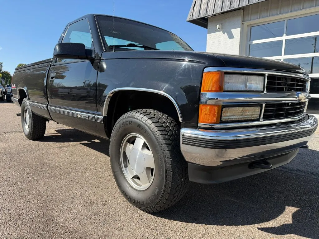 Chevrolet 1500 photo 2