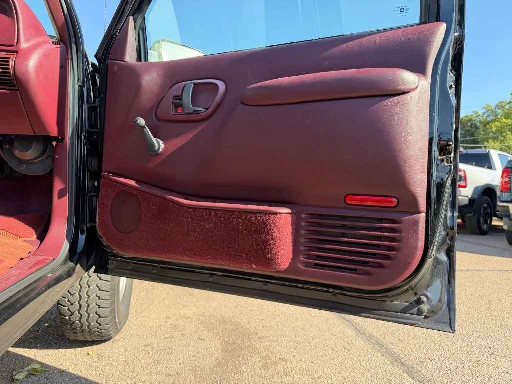 Chevrolet 1500 photo 16