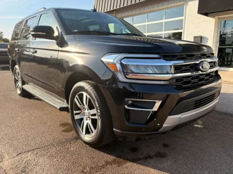 Photos of 2024 Ford Expedition Limited Sport Utility 4D for sale in Fremont, NE at Tailgate Motor Co. (Fremont North)