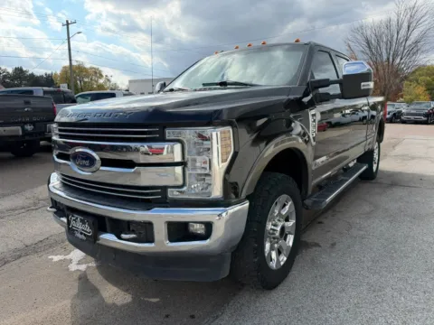 Another view of 2018 Ford F250 Super Duty Crew Cab Lariat Pickup 4D 6 3/4 ft for sale in Fremont, NE at Tailgate Motor Co. (Fremont North)