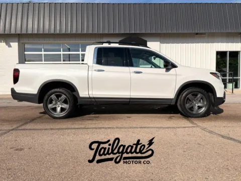 White 2023 Honda Ridgeline RTL-E Pickup 4D 5 ft for sale in Fremont, NE