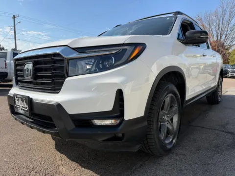 More photos of 2023 Honda Ridgeline RTL-E Pickup 4D 5 ft at Tailgate Motor Co. (Fremont North), NE