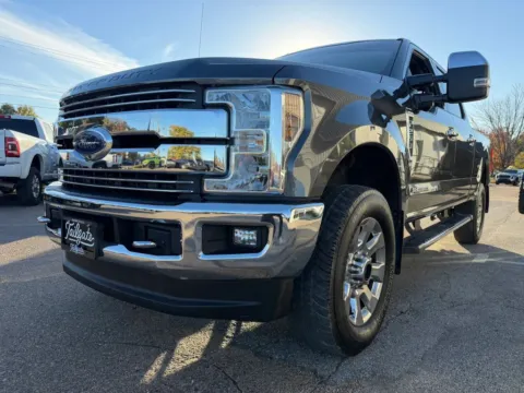 More photos of 2018 Ford F250 Super Duty Crew Cab Lariat Pickup 4D 6 3/4 ft at Tailgate Motor Co. (Fremont North), NE