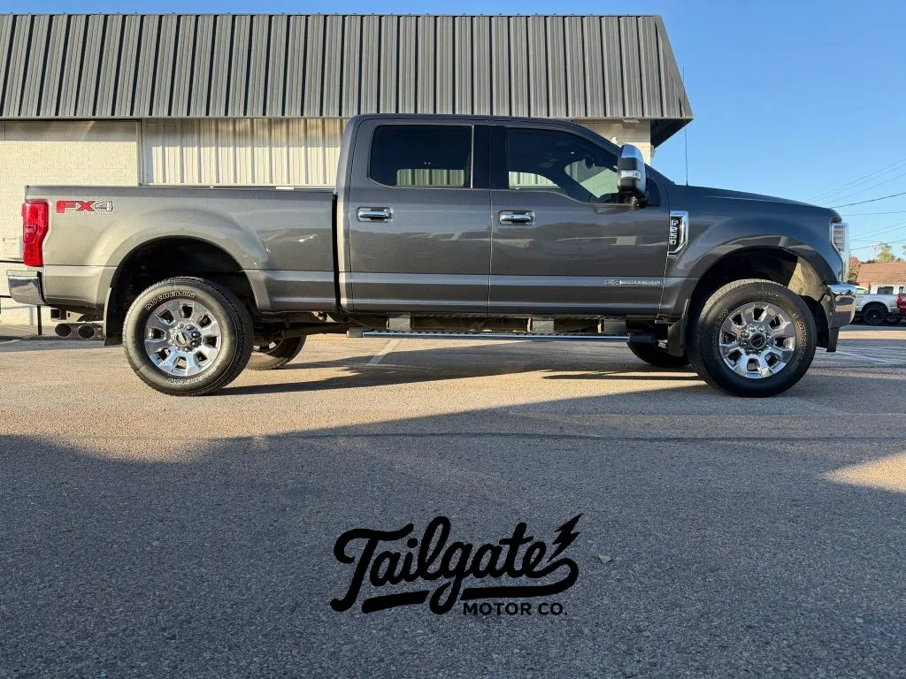 Gray 2018 Ford F250 Super Duty Crew Cab Lariat Pickup 4D 6 3/4 ft for sale in Fremont, NE