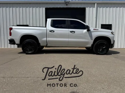 White 2022 Chevrolet Silverado 1500 Limited Crew Cab LT Trail Boss Pickup 4D 5 3/4 ft for sale in Wahoo, NE