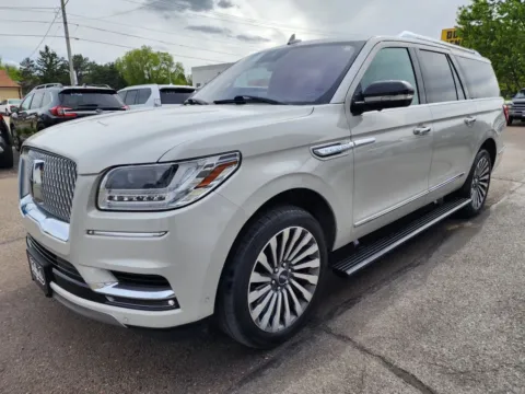 More photos of 2019 Lincoln Navigator L Reserve Sport Utility 4D at Tailgate Motor Co. (Wahoo), NE