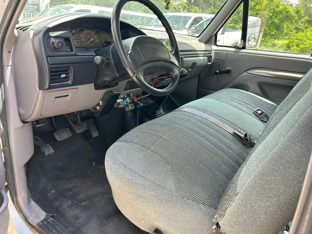 1996 Ford F-250 - Photo 9