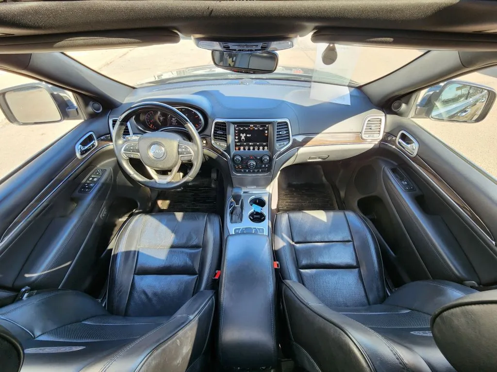2018 Jeep Grand Cherokee Overland - Photo 17