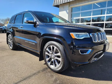 Photos of 2018 Jeep Grand Cherokee Overland Sport Utility 4D for sale in Wahoo, NE at Tailgate Motor Co. (Wahoo)