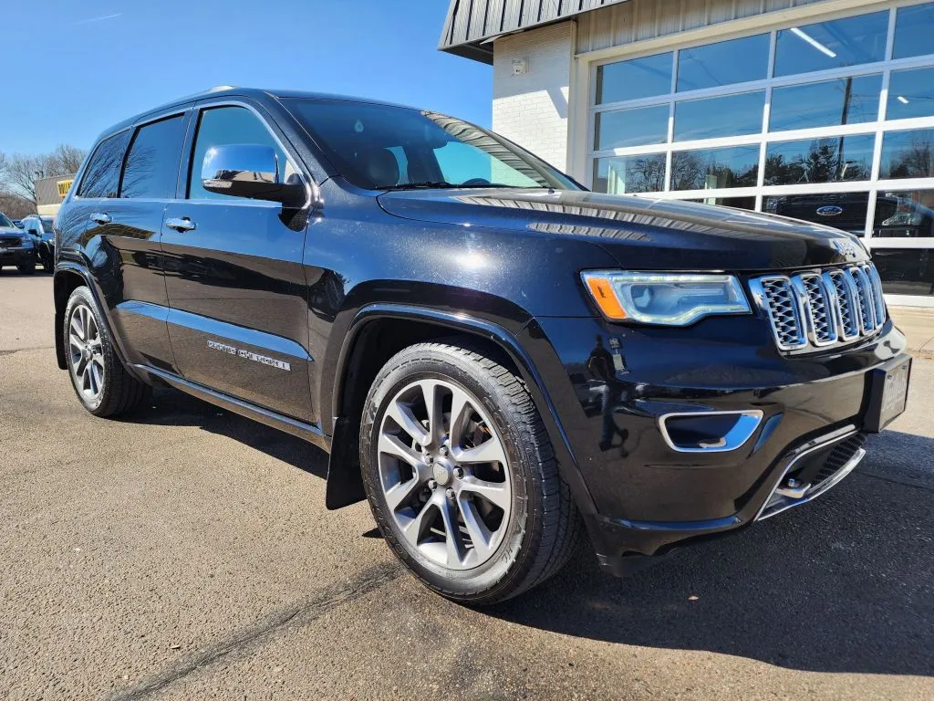 2018 Jeep Grand Cherokee Overland - Photo 2