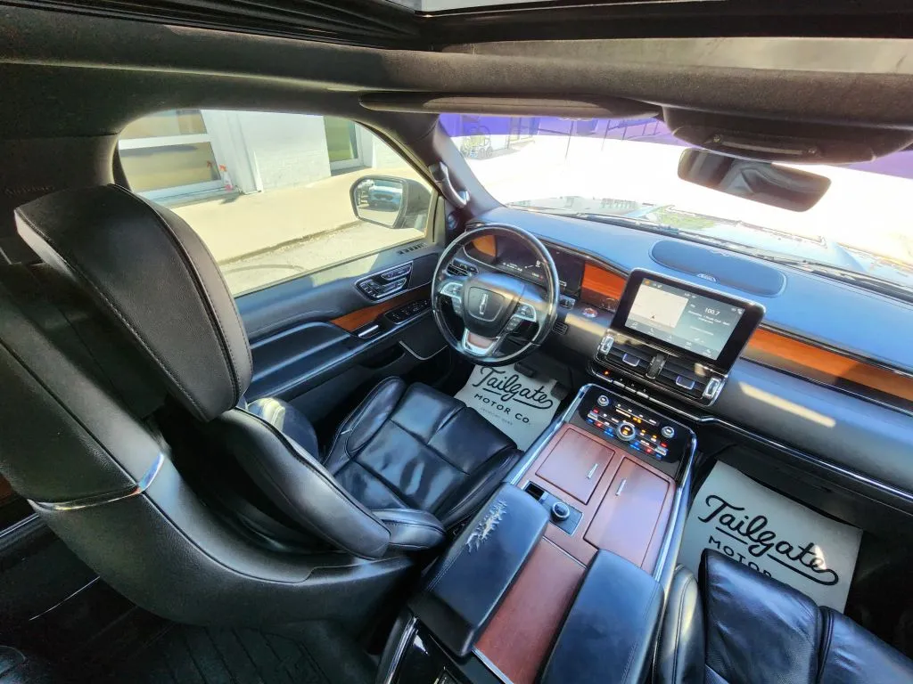 2018 Lincoln Navigator Select - Photo 21