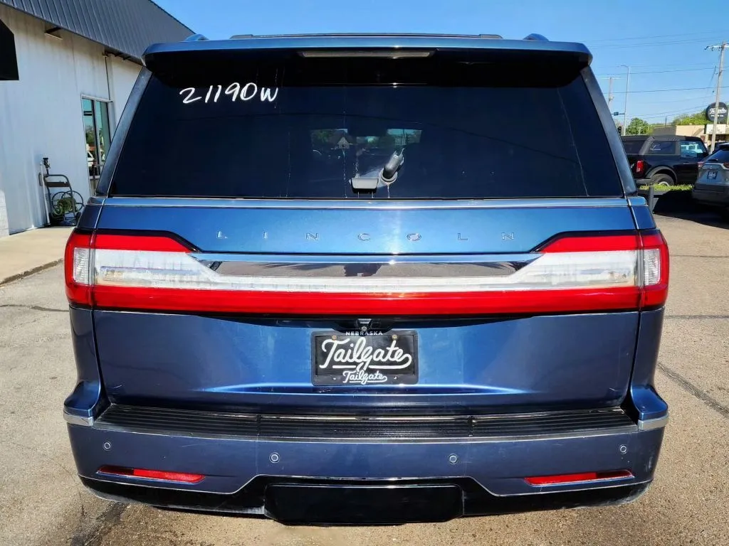 2018 Lincoln Navigator Select - Photo 6