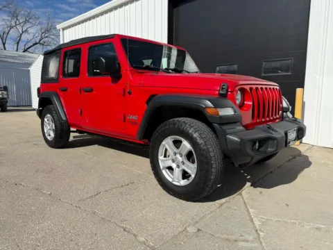 Photos of 2019 Jeep Wrangler Unlimited Sport S Sport Utility 4D for sale in Wahoo, NE at Tailgate Motor Co. (Wahoo)