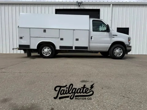 White 2012 Ford E350 Super Duty Cutaway Van Cab-Chassis 2D for sale in Wahoo, NE
