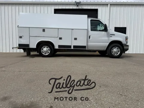 White 2012 Ford E350 Super Duty Cutaway Van Cab-Chassis 2D for sale in Wahoo, NE