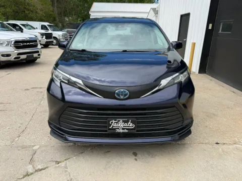 Another view of 2023 Toyota Sienna LE Minivan 4D for sale in Wahoo, NE at Tailgate Motor Co. (Wahoo)
